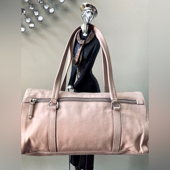 Prada Vitelli Easy Shoulder Bag - Picture 6 of 15